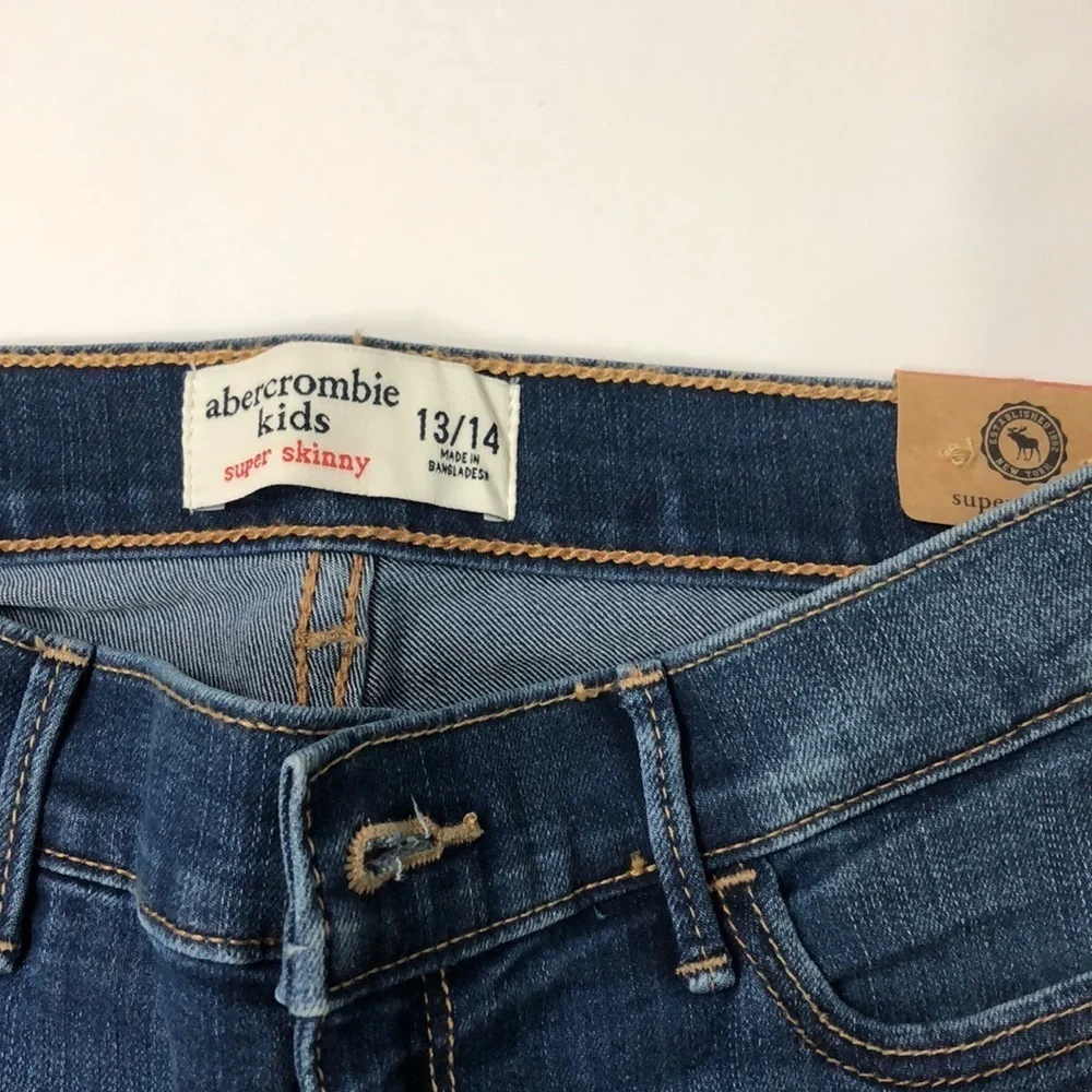 ABERCROMBIE KIDS SUPER SKINNY JEANS